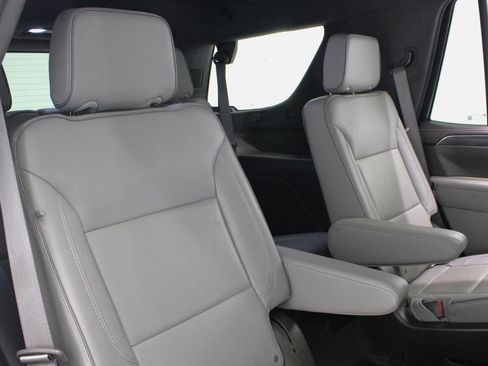 Used 2022 GMC Yukon SLT w/ SLT Premium Package image 46