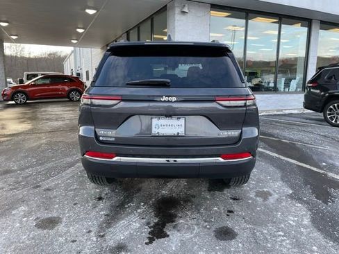 Used 2025 Jeep Grand Cherokee Laredo X image 7