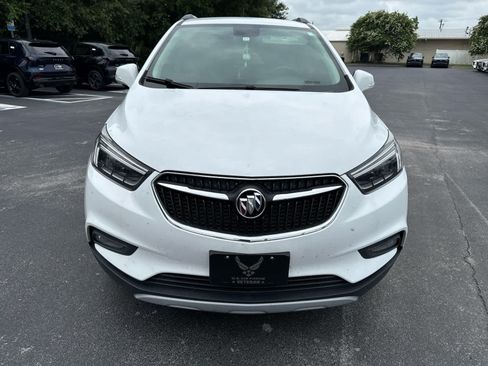 Used 2020 Buick Encore Essence AWD/4WD image 3