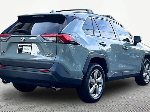 Used 2021 Toyota RAV4 XLE Premium AWD/4WD image 13