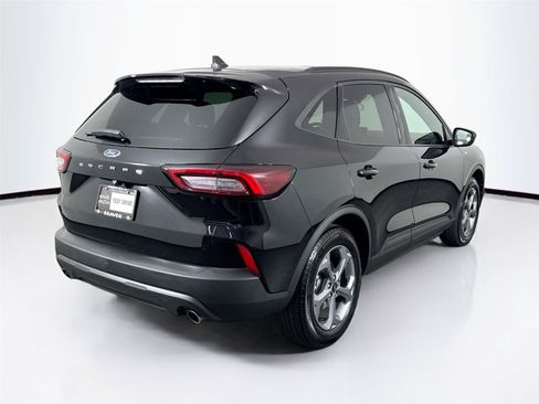 Used 2025 Ford Escape ST-Line FWD image 2