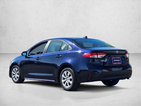 Used 2024 Toyota Corolla LE FWD image 8