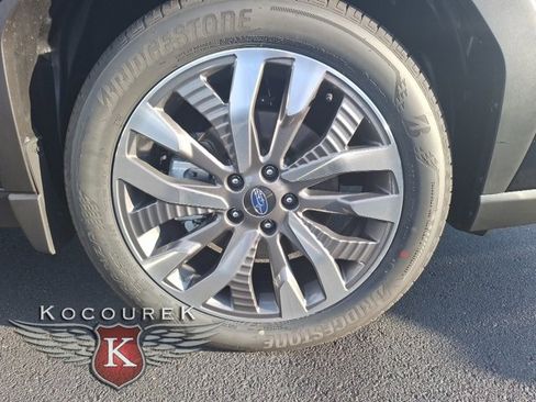 New 2025 Subaru Forester Touring image 3