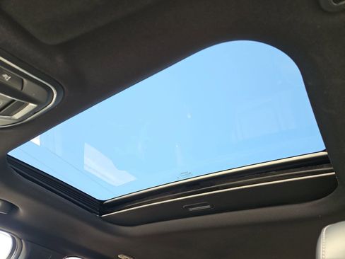 Used 2025 Jeep Grand Cherokee Altitude image 24