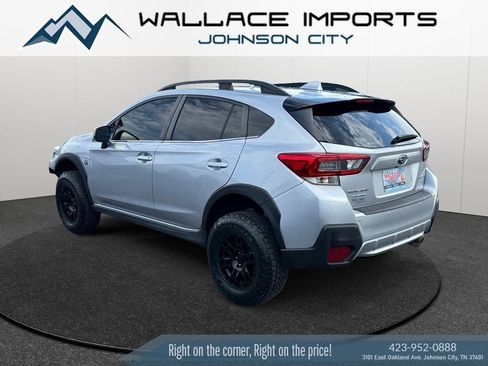 Used 2023 Subaru Crosstrek 2.5i Limited AWD/4WD image 3