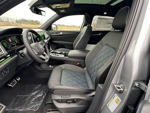 New 2026 Volkswagen Atlas Cross Sport SEL Premium R-Line image 27