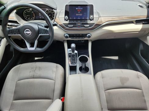 Used 2023 Nissan Altima 2.5 SV FWD image 24