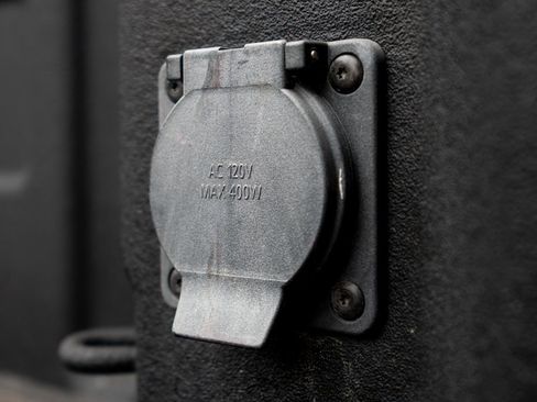 Certified 2023 Chevrolet Silverado 1500 Custom image 36