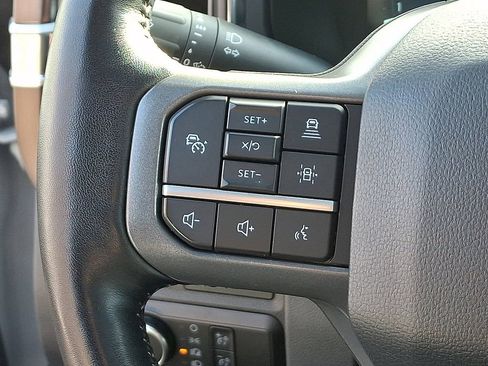 Used 2023 Ford F350 Lariat w/ Lariat Ultimate Package AWD/4WD image 23