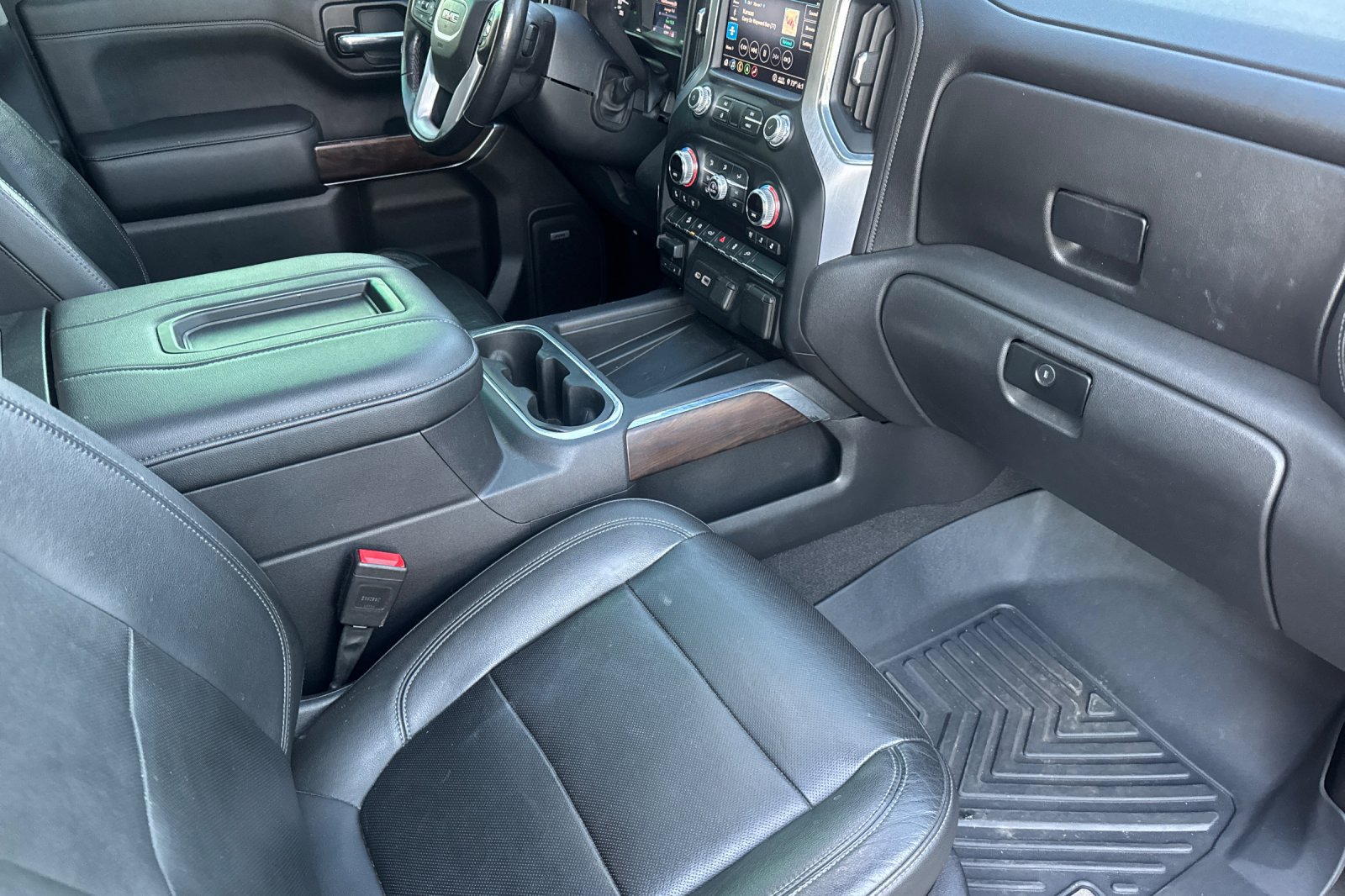 Used 2020 GMC Sierra 1500 SLT w/ SLT Premium Package AWD/4WD image 19