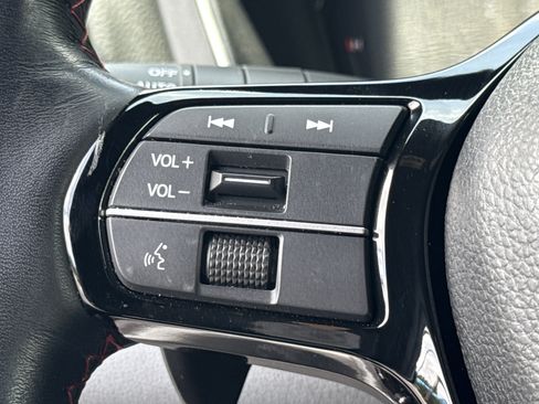 Certified 2025 Honda Pilot Black Edition image 36