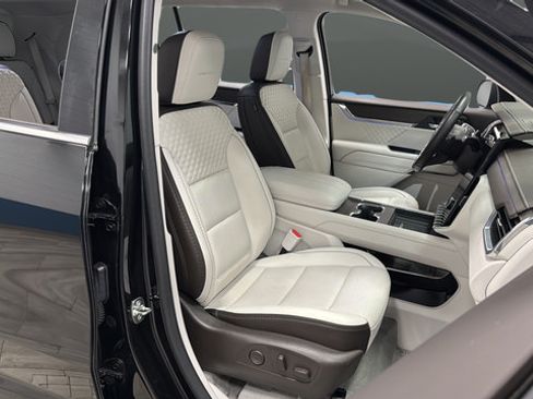 Used 2024 GMC Acadia Denali w/ Super Cruise Package AWD/4WD image 23