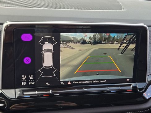 Used 2024 Volkswagen Atlas Cross Sport SEL R-Line image 26