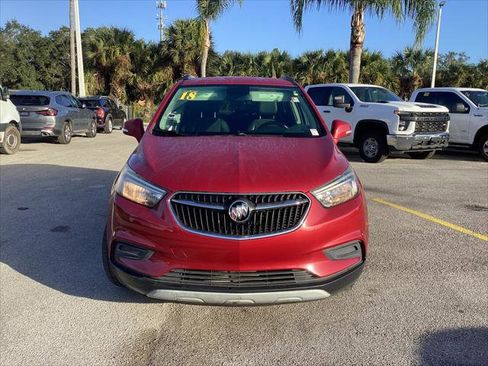 Used 2018 Buick Encore Preferred image 3