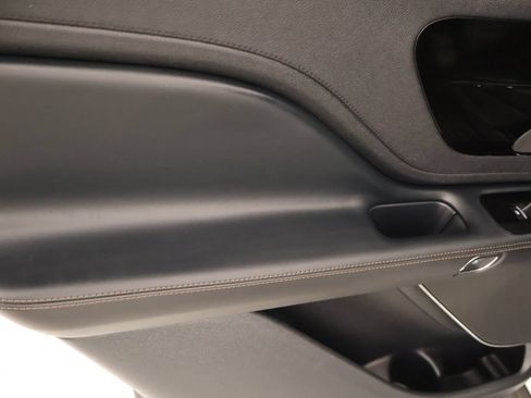 Used 2025 Lincoln Aviator AWD w/ Jet Appearance Package image 19