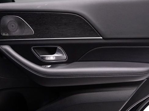 Used 2025 Mercedes-Benz GLE 350 4MATIC image 26