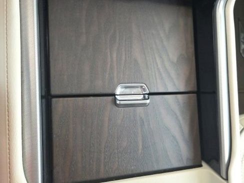Used 2024 GMC Yukon Denali AWD/4WD image 45