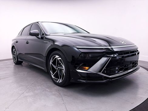 Used 2024 Hyundai Sonata SEL w/ Convenience Package image 11