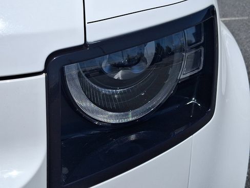 Used 2023 Land Rover Defender 110 SE AWD/4WD image 9