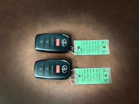 Used 2025 Toyota Camry XSE w/ Premium Plus Package AWD/4WD image 31