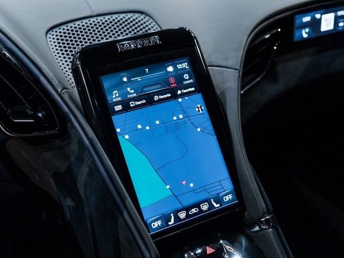 Certified 2022 Ferrari Roma image 30