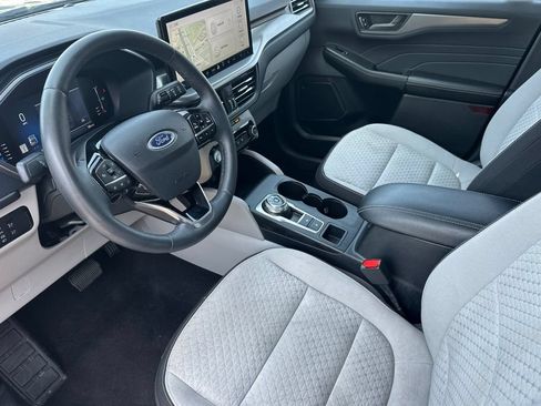 Certified 2023 Ford Escape Active w/ Tech Pack #1 AWD/4WD image 12