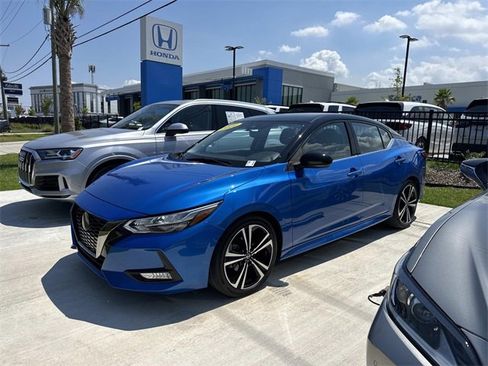 Used 2022 Nissan Sentra SR w/ Electronics Package image 3