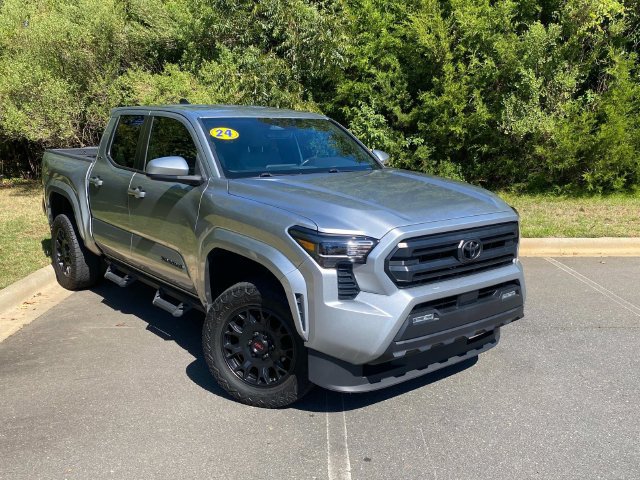 Used 2024 Toyota Tacoma SR5 RWD image 1