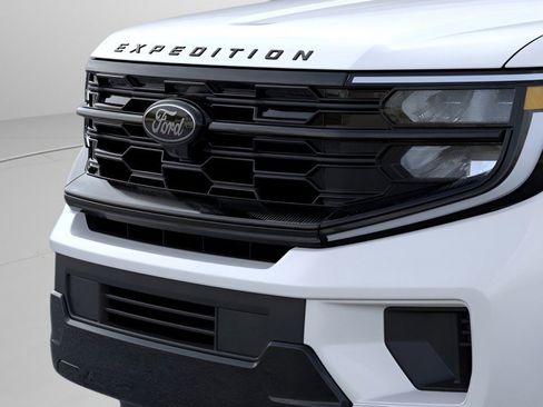 New 2026 Ford Expedition Max Platinum w/ Stealth Appearance Package image 17