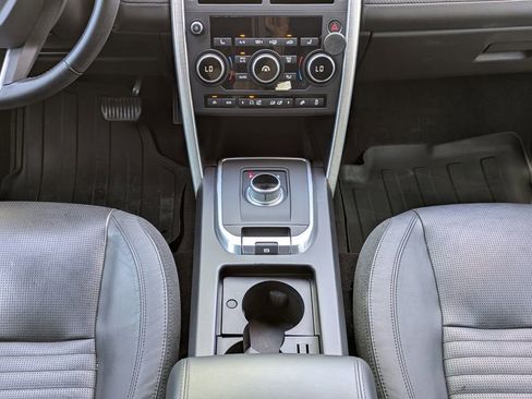 Used 2016 Land Rover Discovery Sport HSE Luxury image 20