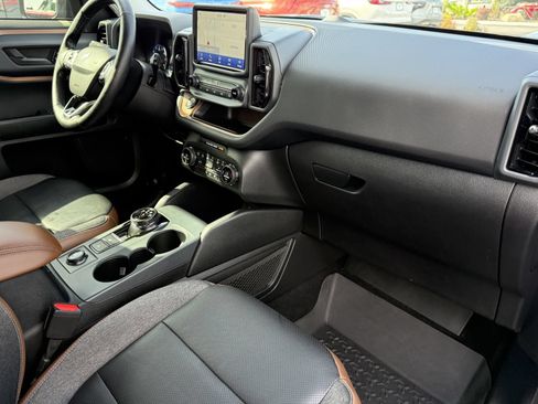 Used 2021 Ford Bronco Sport Outer Banks AWD/4WD image 14