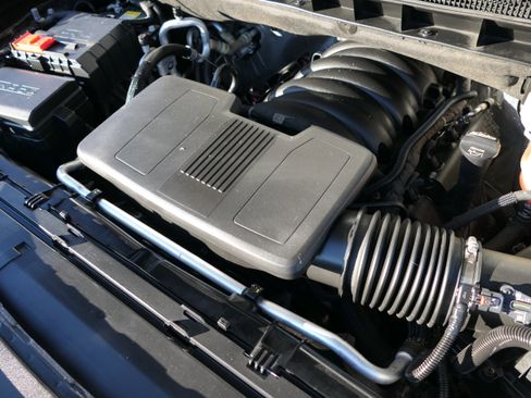 Certified 2023 Cadillac Escalade ESV Sport Platinum w/ Heavy-Duty Trailer Package image 31