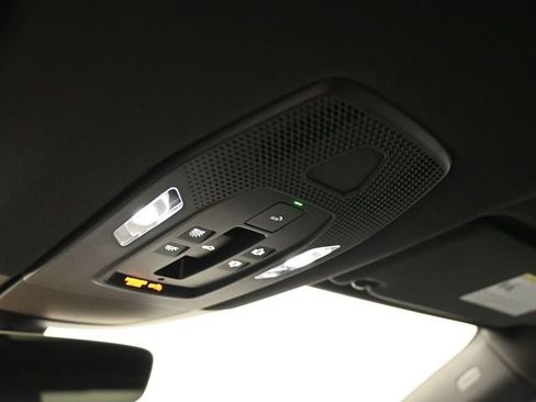 Certified 2025 Porsche Macan Electric RWD image 12