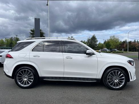 Used 2021 Mercedes-Benz GLE 450 4MATIC w/ AMG Line Exterior image 12