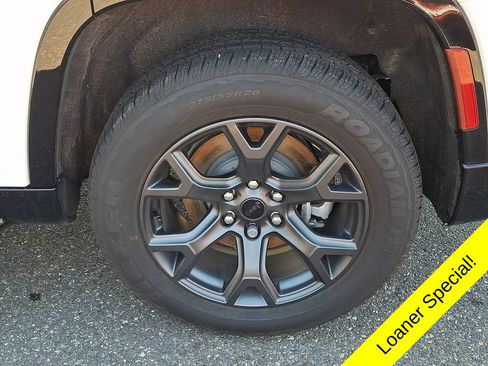 New 2026 Jeep Grand Wagoneer Limited w/ Convenience Group I image 5