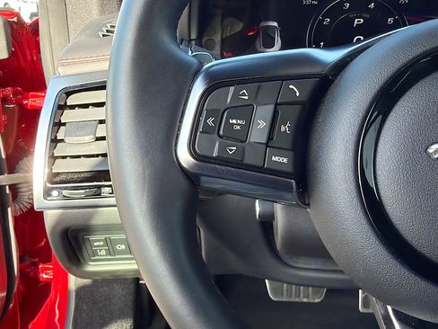 Used 2021 Jaguar F-TYPE Coupe image 33