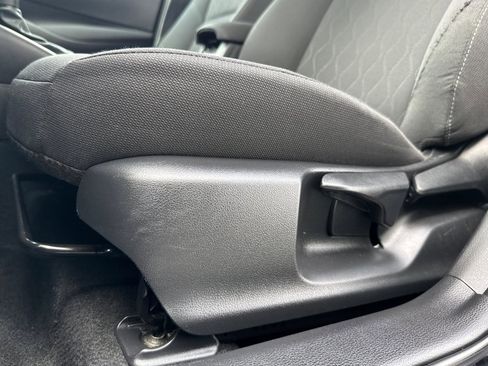 Used 2024 Toyota Corolla LE image 14