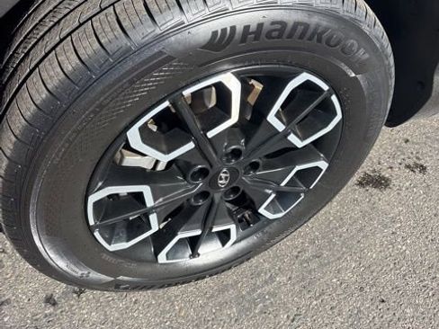 Used 2023 Hyundai Santa Cruz SEL Premium image 9