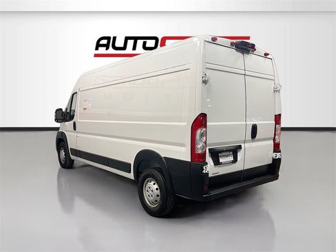 Used 2023 RAM ProMaster 2500 w/ Convenience Group image 5
