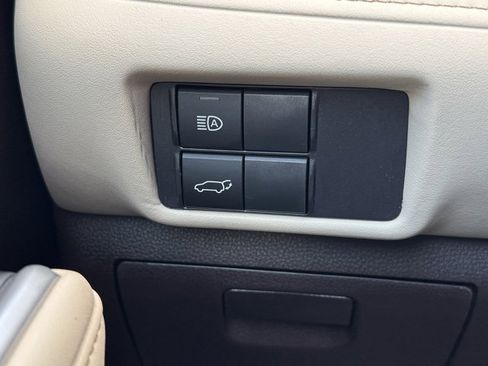 Certified 2022 Toyota Highlander XLE image 35