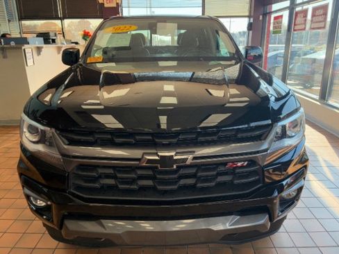 Used 2022 Chevrolet Colorado Z71 w/ Safety Package AWD/4WD image 5