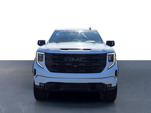 Used 2022 GMC Sierra 1500 Elevation w/ Preferred Package AWD/4WD image 2