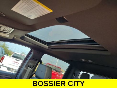 New 2026 GMC Sierra 1500 AT4 w/ AT4 Premium Package image 14