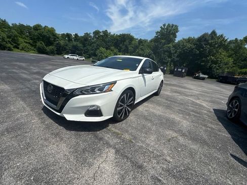 Used 2021 Nissan Altima 2.5 SR FWD image 23