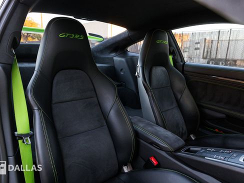 Used 2019 Porsche 911 GT3 RS image 40