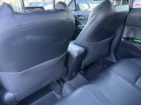 Used 2021 Toyota C-HR Limited image 12