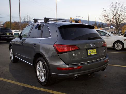 Used 2017 Audi Q5 2.0T Premium Plus w/ Technology Package image 7