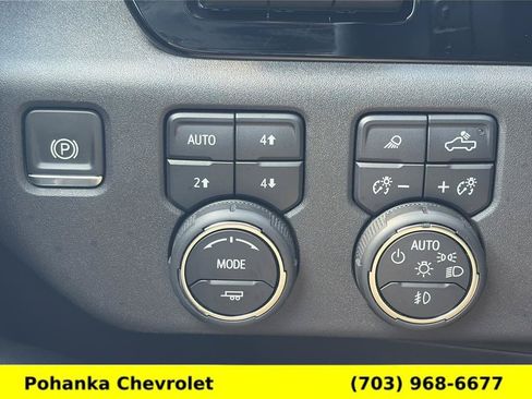 Used 2023 Chevrolet Silverado 1500 LTZ w/ Technology Package AWD/4WD image 13