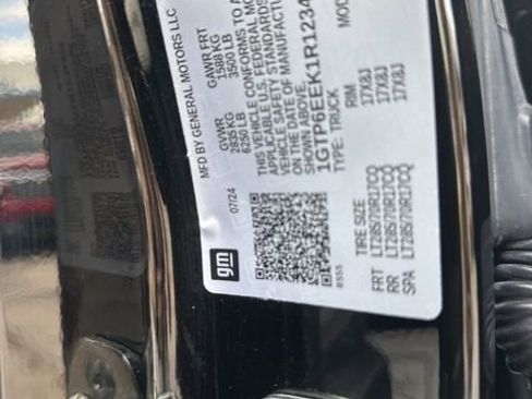 Used 2024 GMC Canyon AT4X image 36