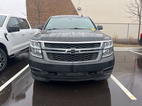 Used 2018 Chevrolet Tahoe LS image 2